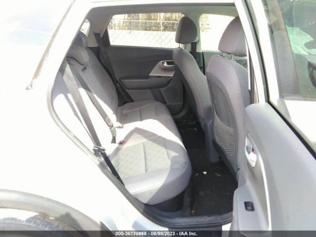 KNDCB3LC9J5108040 KIA NIRO LX