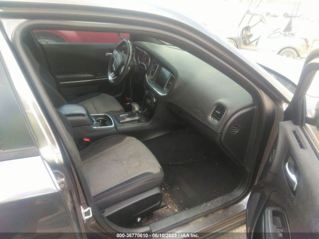 2C3CDXHG6FH738227 Dodge Charger Sxt