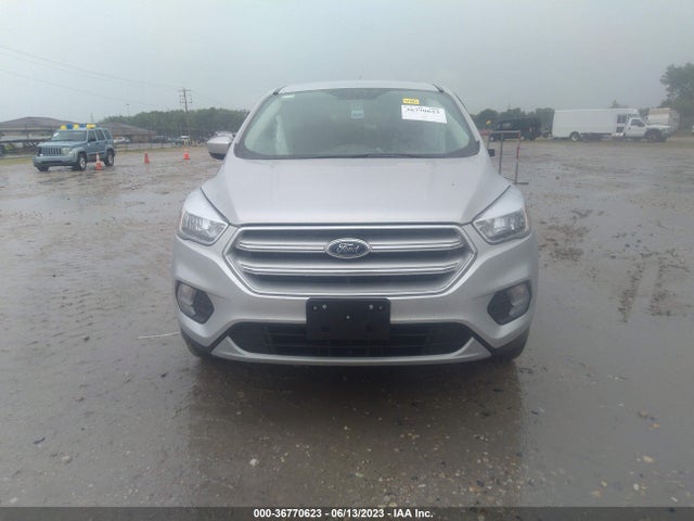Ford ESCAPE SE 2017 1FMCU9GD5HUC77869 Image 4