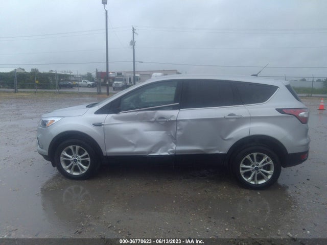 Ford ESCAPE SE 2017 1FMCU9GD5HUC77869 Image 6