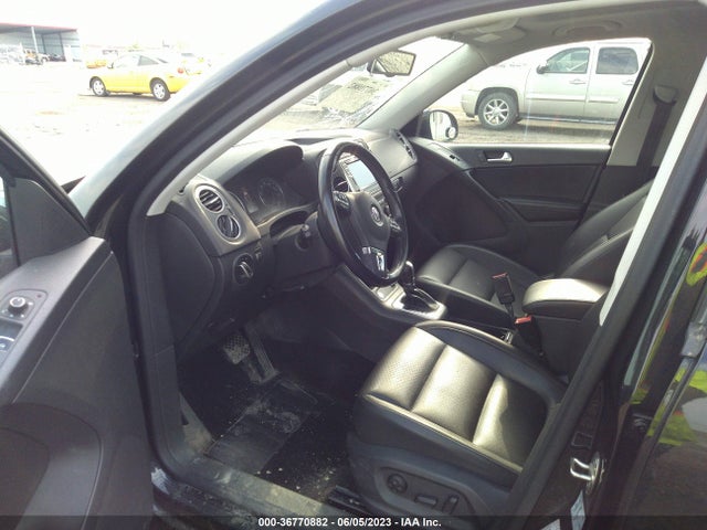 WVGSV7AX8HK004002 Volkswagen Tiguan Wolfsburg Edition