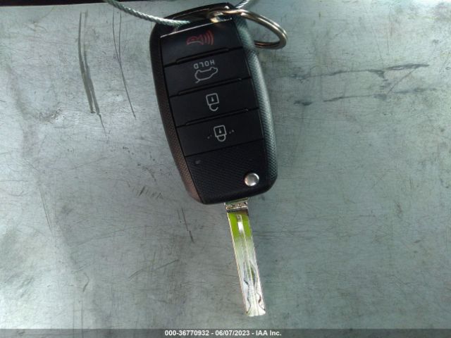 KNDJN2A23G7314437 KIA Soul Base