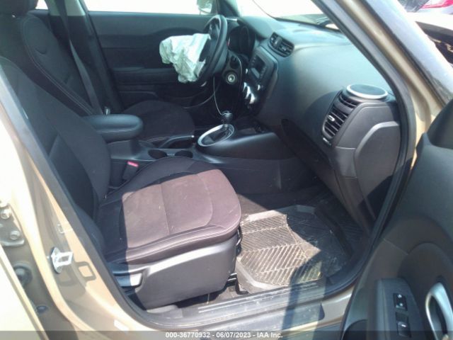 KNDJN2A23G7314437 KIA Soul Base