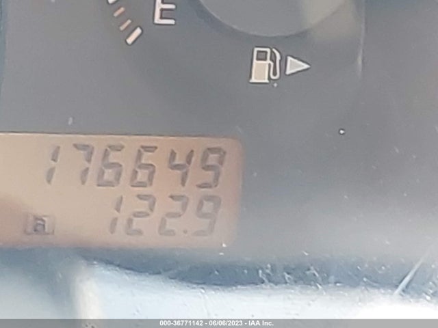 2008 NISSAN VERSA 1.8 SL VIN: 3N1BC13E88L361636