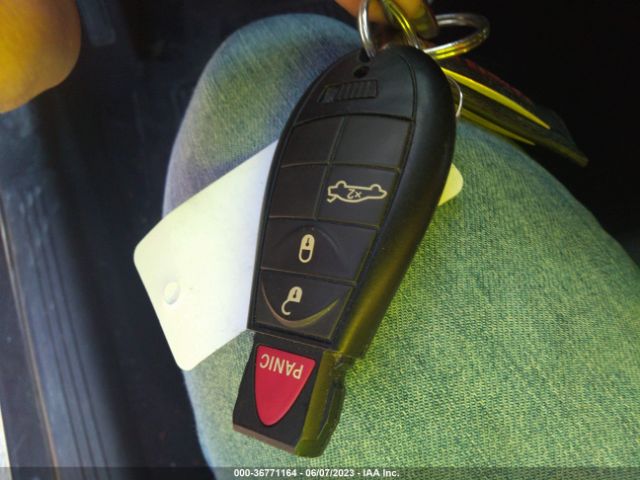 2C3CDYAG4EH294232 Dodge Challenger Sxt