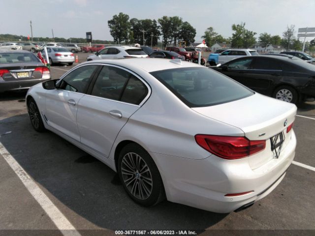 WBAJE7C35HG890872 BMW 5 Series 540i Xdrive
