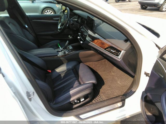 WBAJE7C35HG890872 BMW 5 Series 540i Xdrive