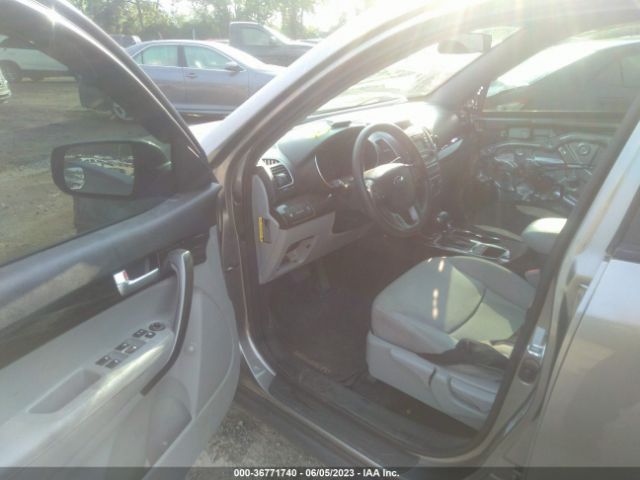 5XYKT3A67EG528267 KIA SORENTO LX