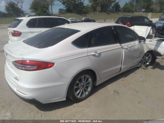 3FA6P0LU5KR206623 Ford Fusion Hybrid Se