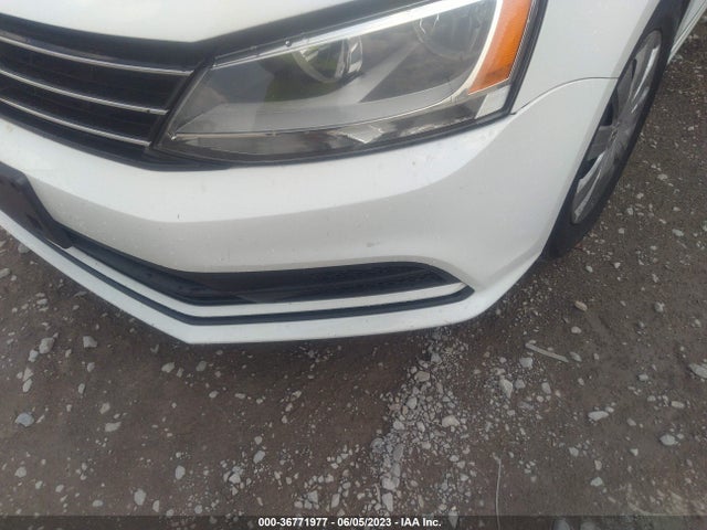 3VW2K7AJ1FM346757 Volkswagen Jetta Sedan 2.0l S