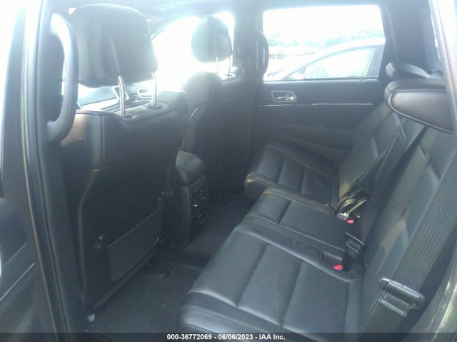 1C4RJFCG2JC236472 Jeep Grand Cherokee Overland