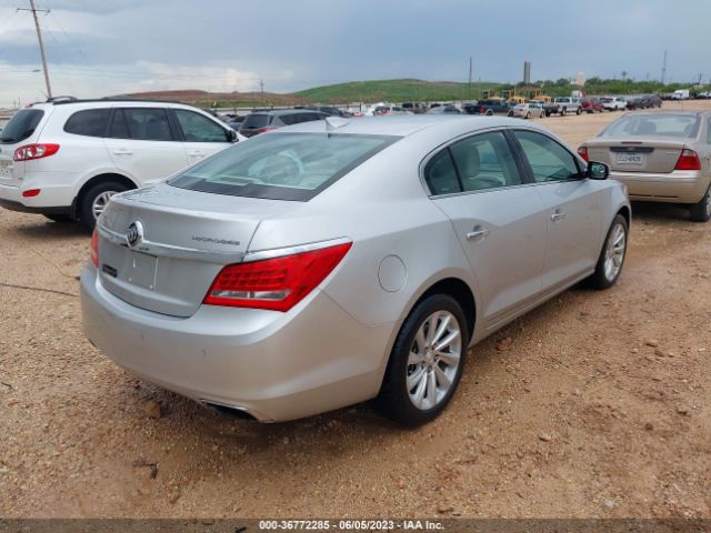 1G4GB5G39GF129363 Buick Lacrosse Leather