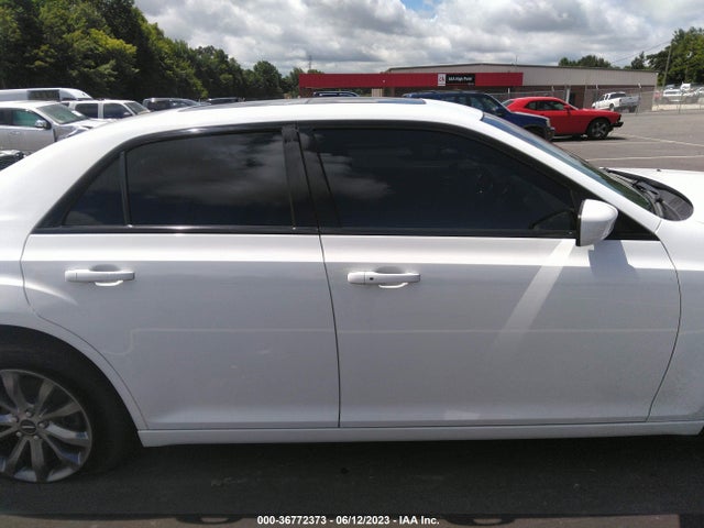 2C3CCAGG5EH353192 Chrysler 300 300s
