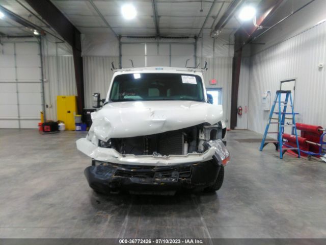1N6AF0KY0FN806385 Nissan Nv Sv