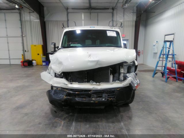 1N6AF0KY0FN806385 Nissan Nv Sv