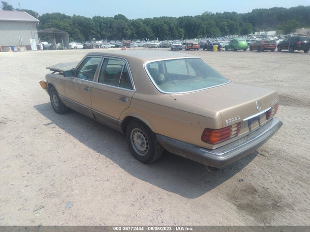 1984 MERCEDES-BENZ 300 SD VIN: WDBCB20BXEA057097