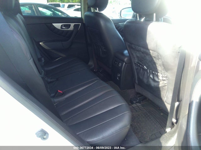2014 Infiniti QX70, VIN: JN8CS1MU2EM450859