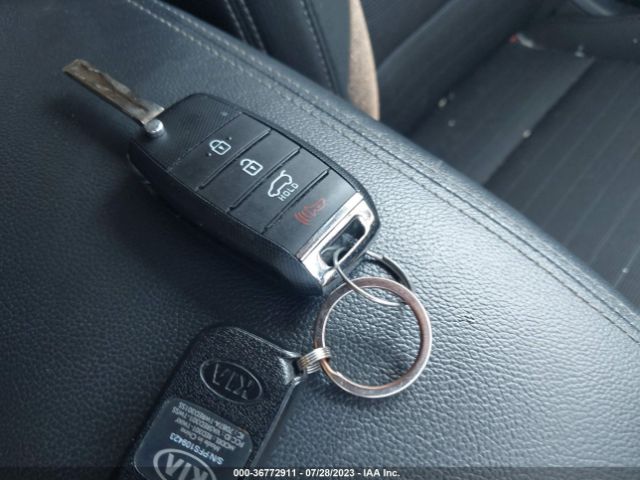 KNDPMCAC9L7786115 KIA Sportage Lx