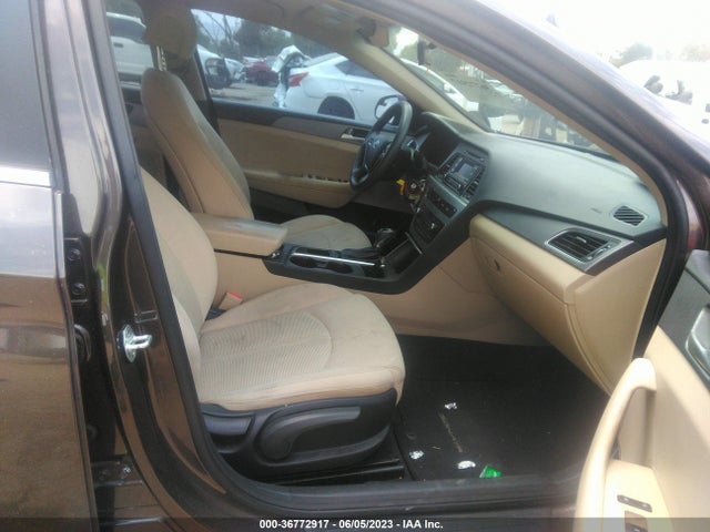 2015 HYUNDAI SONATA 2.4L SE VIN: 5NPE24AF7FH161936