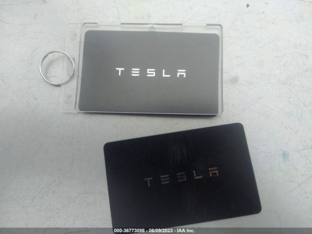 5YJ3E1EAXNF338603 Tesla MODEL 3