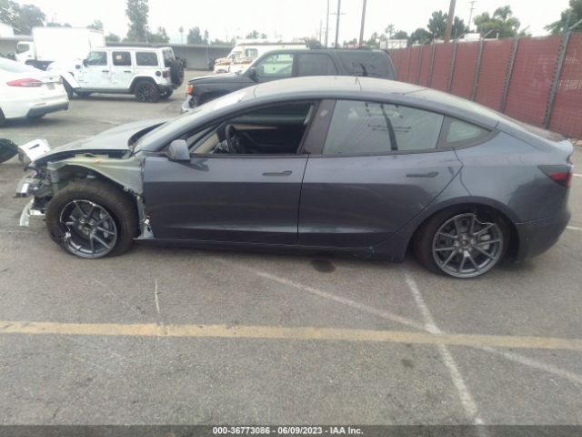 5YJ3E1EAXNF338603 Tesla MODEL 3