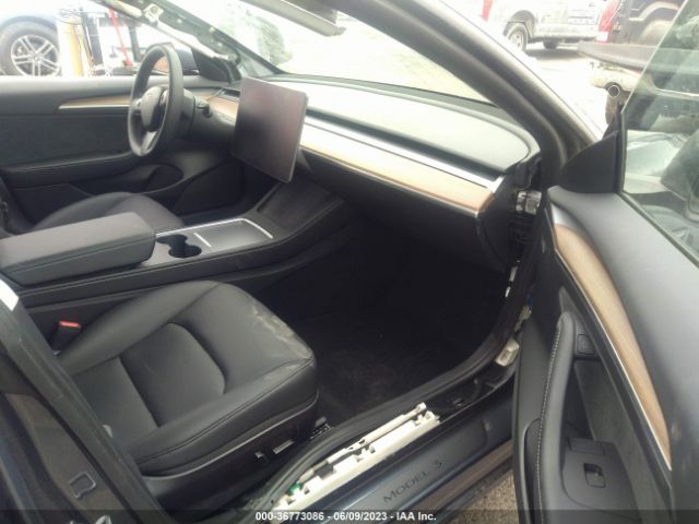 5YJ3E1EAXNF338603 Tesla MODEL 3
