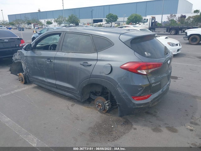 Hyundai TUCSON SE 2018 KM8J23A47JU683855 Image 4