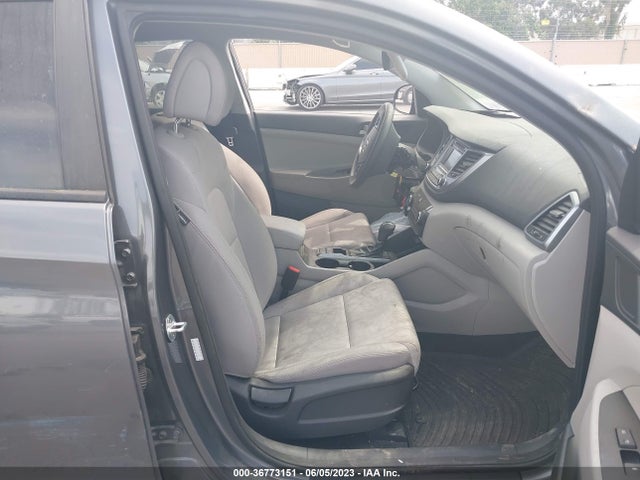 Hyundai TUCSON SE 2018 KM8J23A47JU683855 Image 6