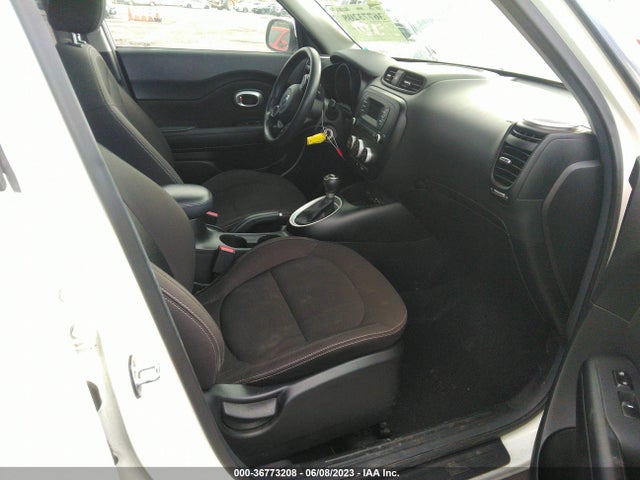 KIA Soul Base 2016 KNDJN2A28G7373838 Image 6