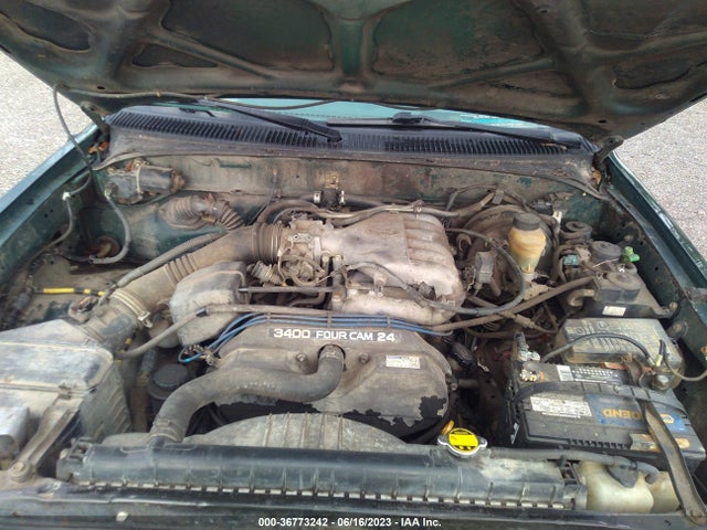 1999 TOYOTA TACOMA VIN: 4TAWN72N8XZ556961