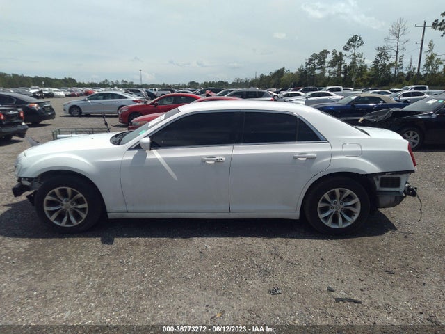 Chrysler 300 Limited 2015 2C3CCAAG5FH893989 Image 15