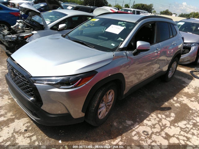Toyota Corolla Cross Le 2022 7MUCAAAG7NV025208 Image 2