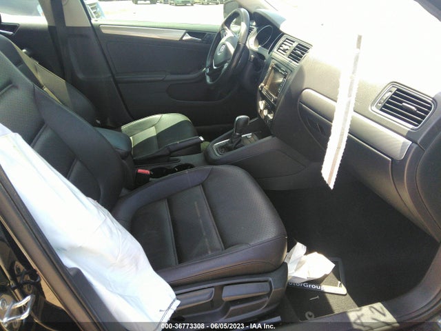 3VWD17AJ7FM272918 Volkswagen Jetta Sedan 1.8t Se W/connectivity