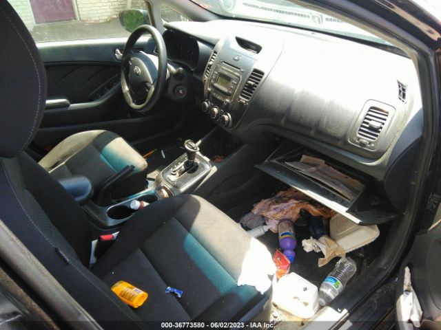 3KPFK4A7XJE239572 KIA FORTE LX