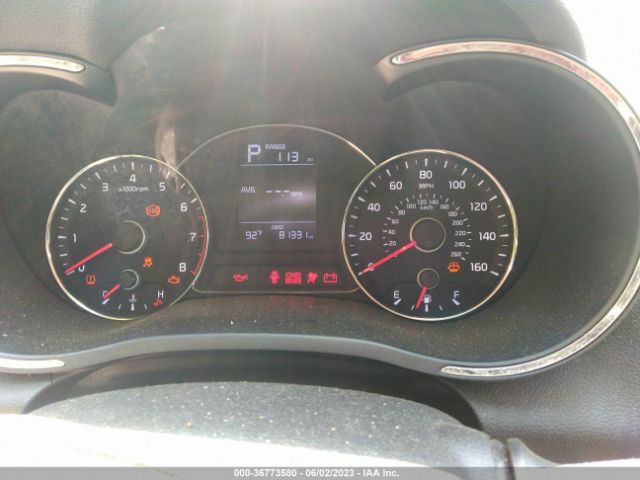 3KPFK4A7XJE239572 KIA FORTE LX