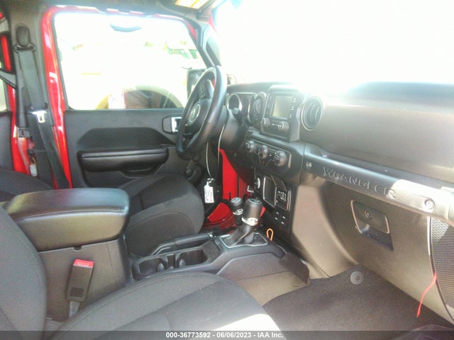1C4HJXDN4JW199888 Jeep Wrangler Unlimited Sport