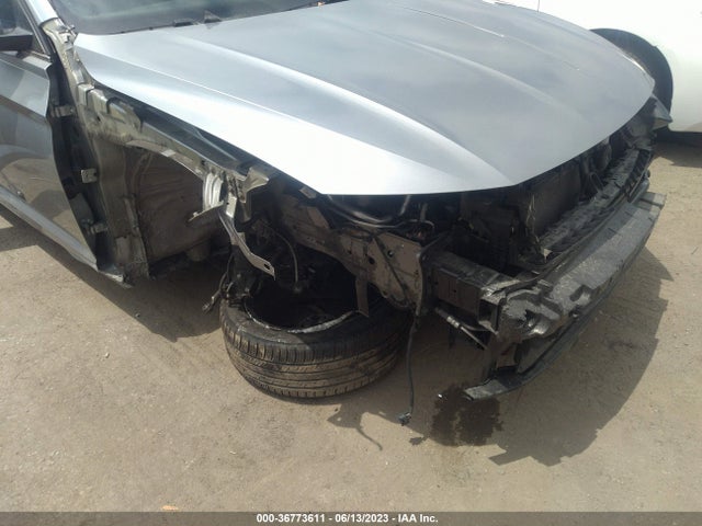3VWG57BU0KM195958 Volkswagen Jetta Sel Premium