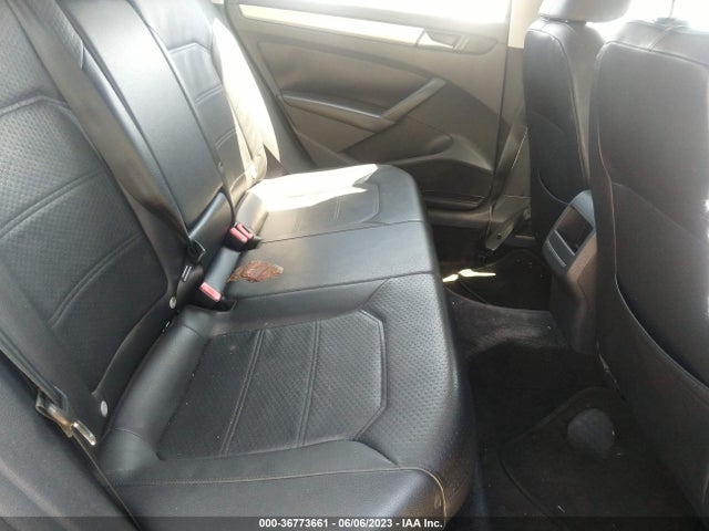 1VWAT7A37FC041713 Volkswagen Passat 1.8t Wolfsburg Ed