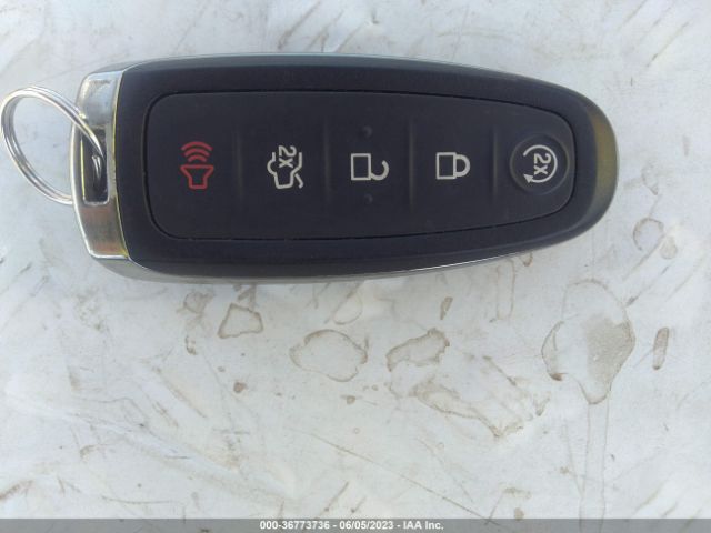 1FMCU9HD0KUB63381 Ford ESCAPE SEL