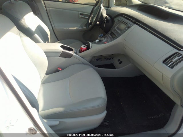 Toyota Prius Four 2015 JTDKN3DU7F1886779 Image 6