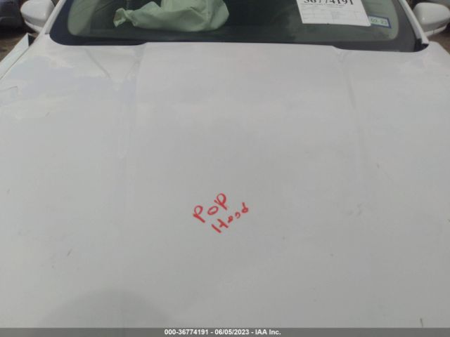 3FA6P0HD8GR122635 Ford FUSION SE