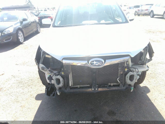 Subaru Forester 2.5i Premium 2014 JF2SJAEC4EH533011 Image 8