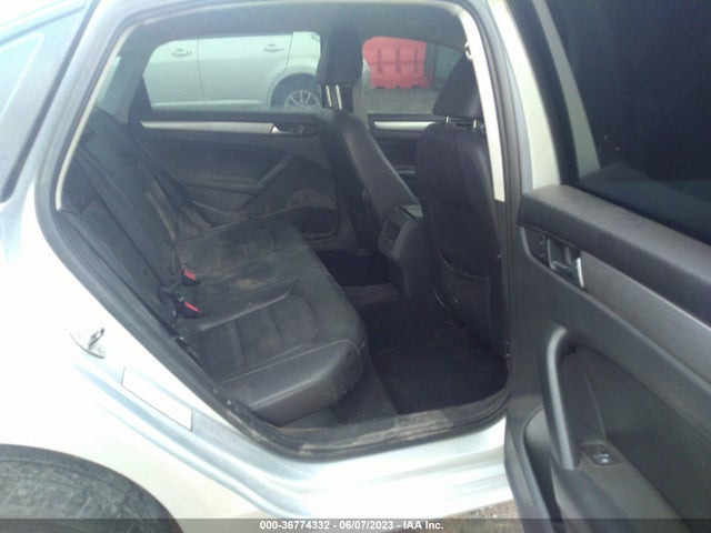 1VWAT7A31EC027787 Volkswagen Passat Wolfsburg Ed