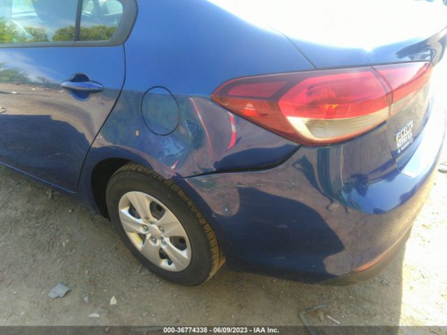 3KPFK4A75HE050421 KIA FORTE LX