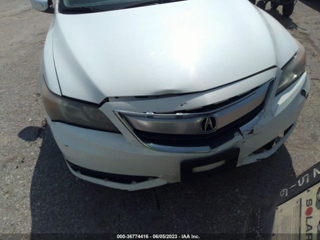 19VDE1F37EE012132 Acura ILX