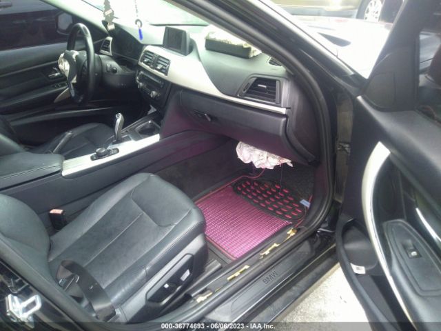 WBA3C3C57EF985119 BMW 3 Series 320i Xdrive