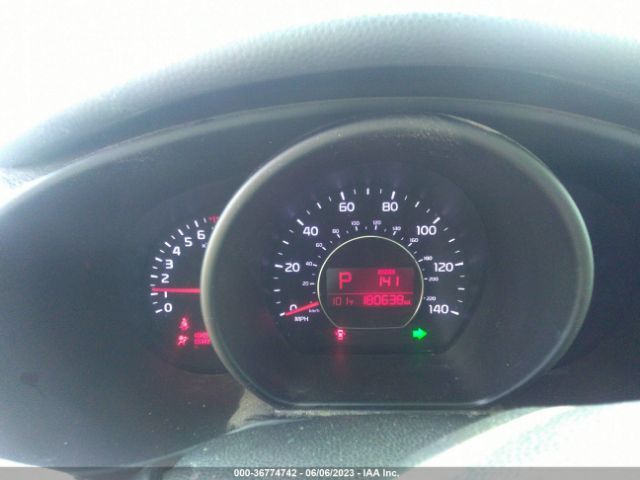 KNDJN2A21F7175617 KIA Soul Base