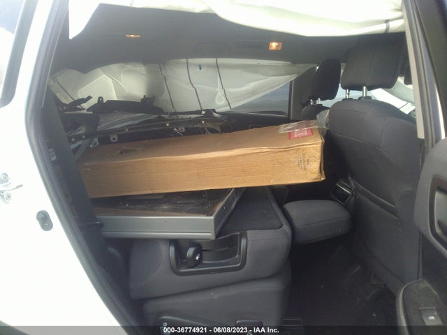 Toyota Highlander Le 2019 5TDBZRFH8KS744512 Image 10