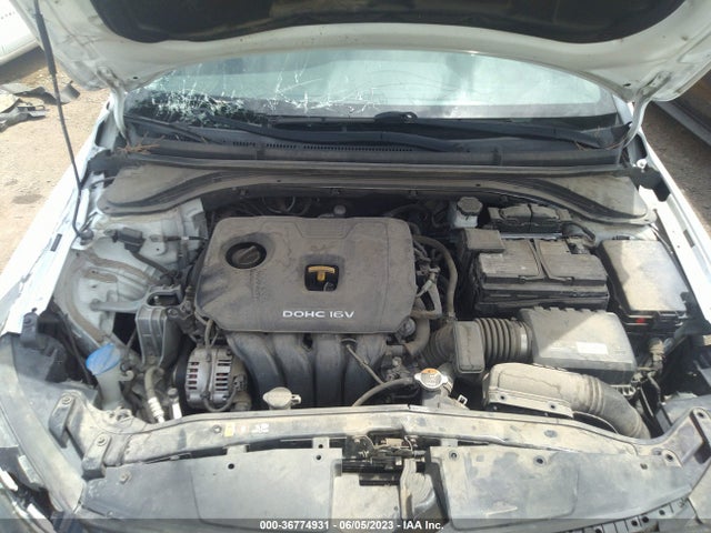 Hyundai ELANTRA SE 2017 5NPD84LF4HH124899 Image 11