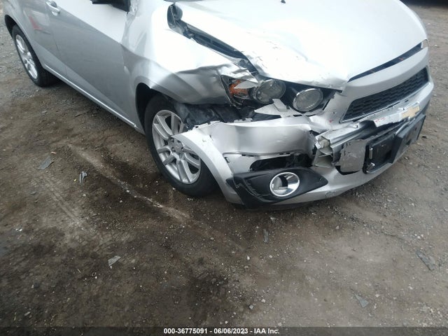 Chevrolet SONIC LT 2015 1G1JC6SH7F4214396 Image 7